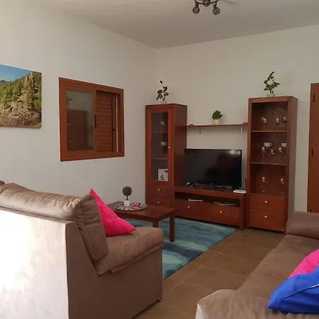 אכסניה Casa Gerian *